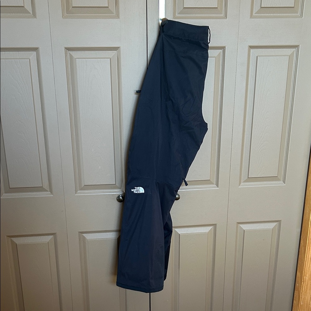 The North Face Men's outdoor snowpants